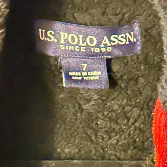 2 size 7 boys red and black USPA layered winter sweatshirts used in good cond. - Picture 7 of 8